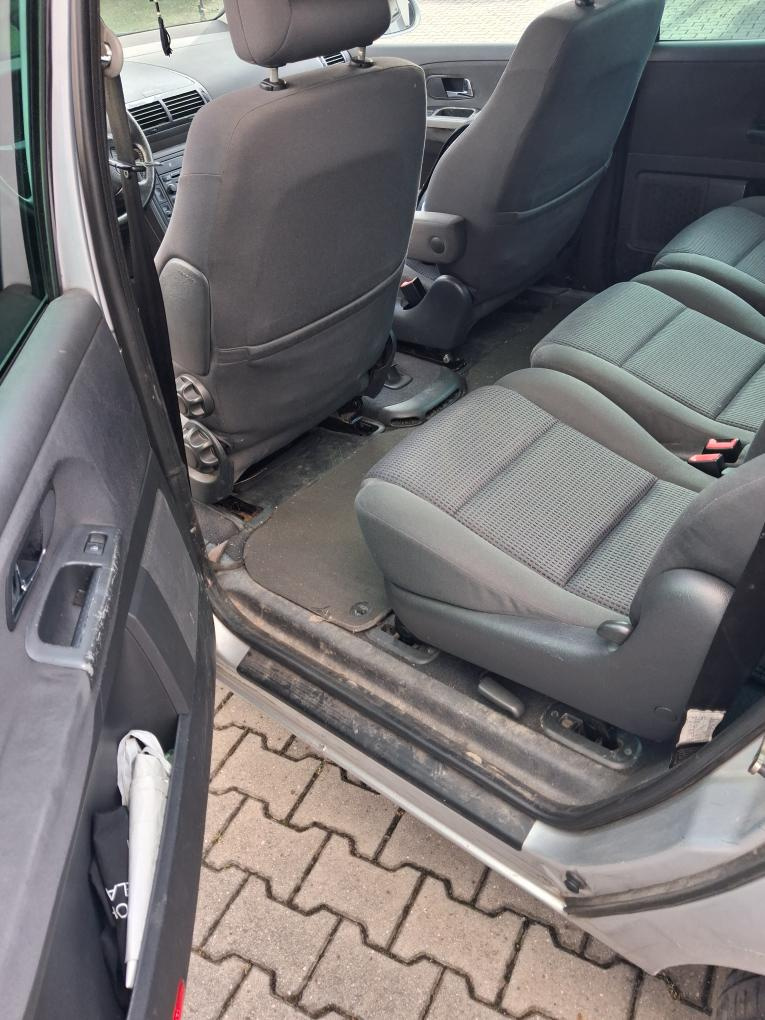 Prodám auto Sharan 1,9TDI - 7
