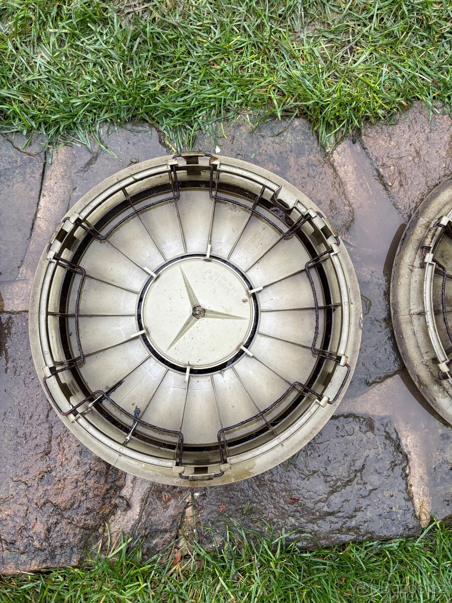 Poklice Mercedes Benz - 7