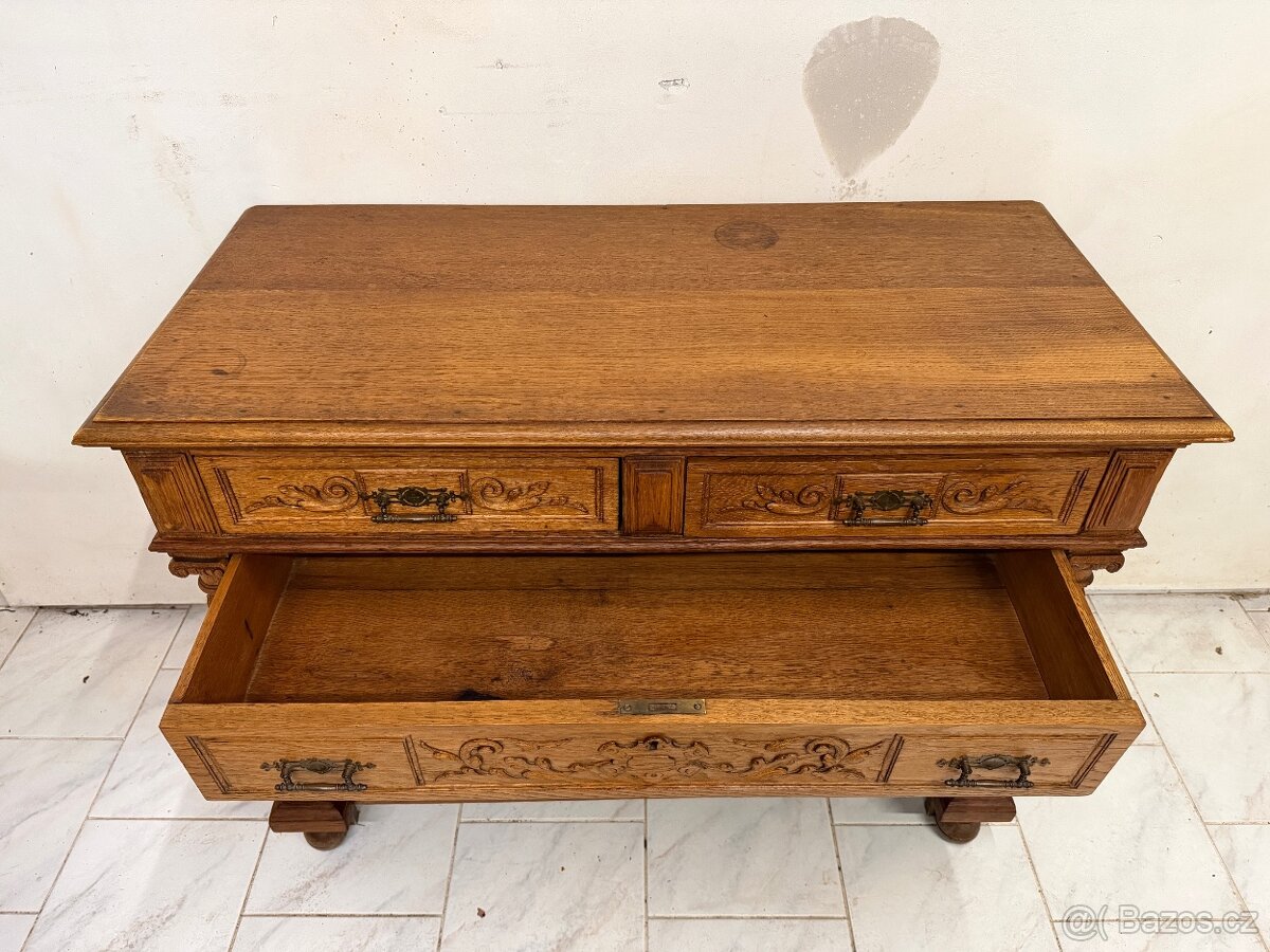 Starožitná masivní komoda - 7