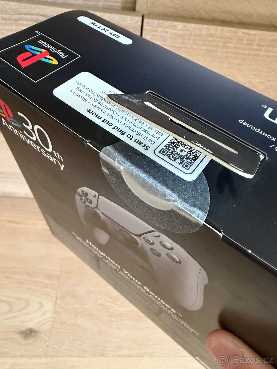 PS5 DualSense 30th Anniversary Limited Edition - 7