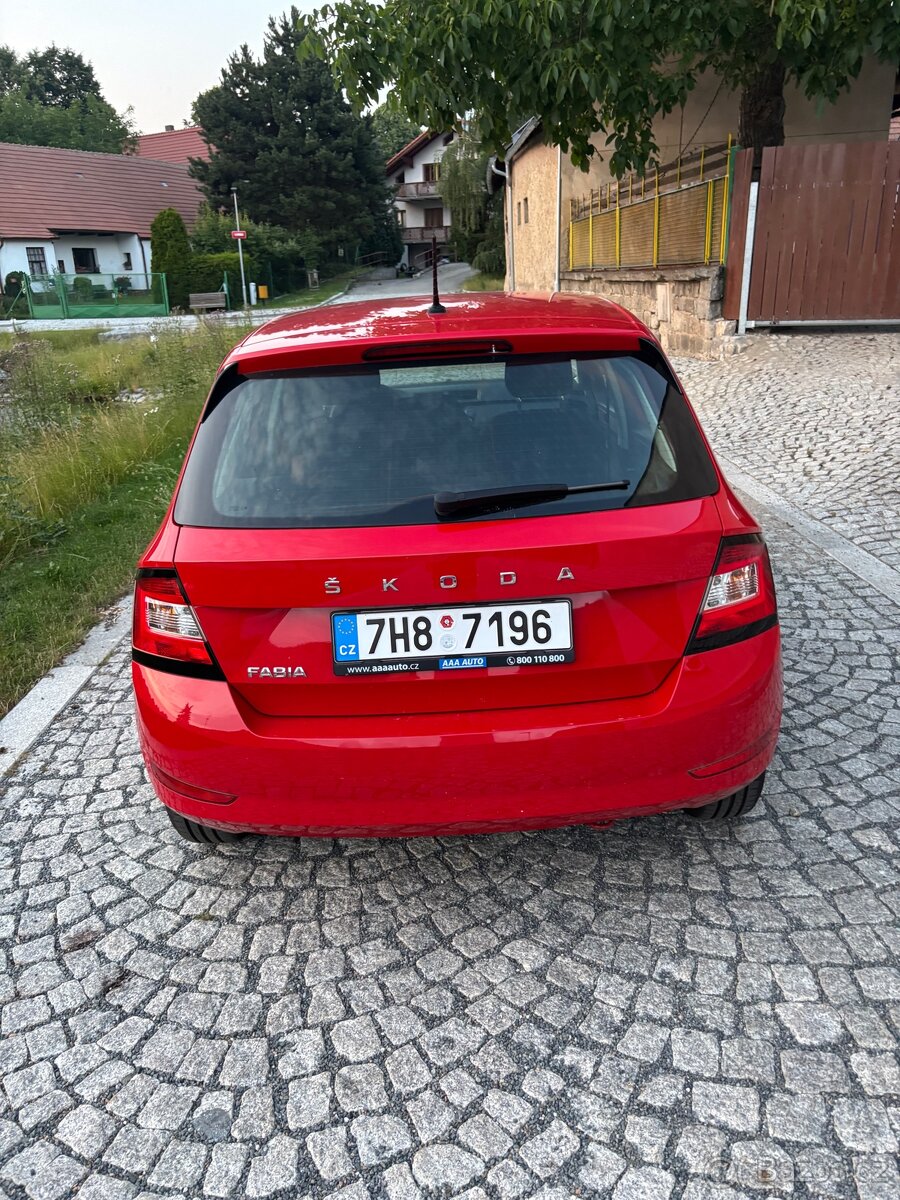 Škoda Fabia havarovaná - 7