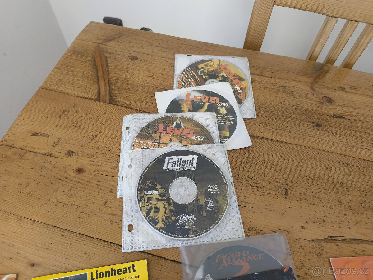 331 CD/DVD z časopisů LEVEL, SCORE, GameStar, PC GAMER - 7