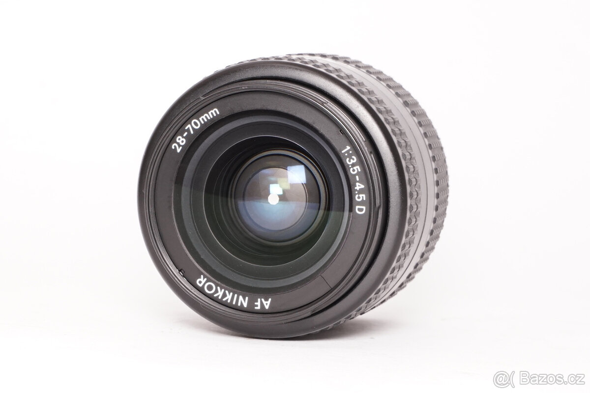 Nikon F90, Nikkor 28-70mm/3,5-4,5 - 7