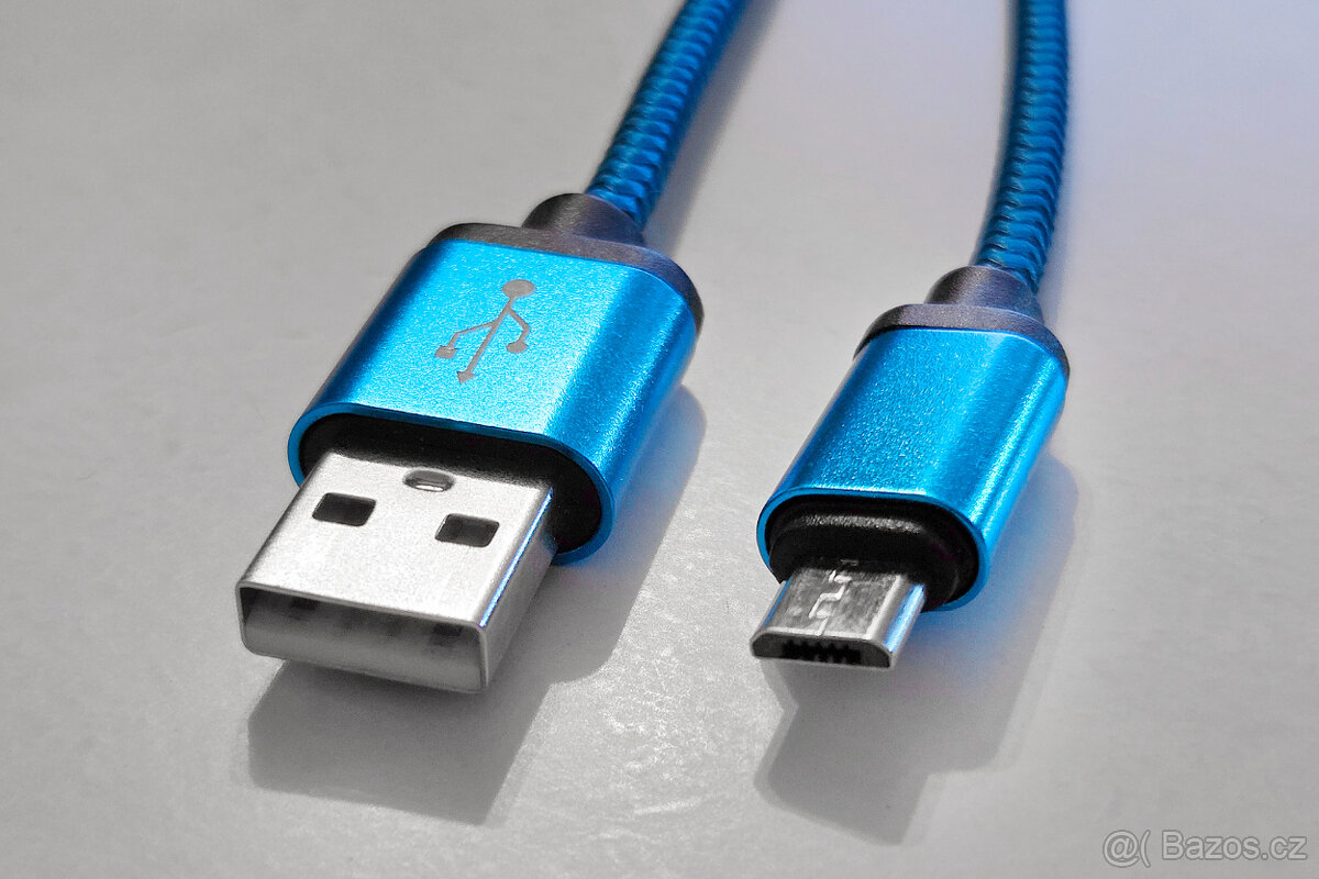 Cestovní nabíječka 3x USB + kabel micro USB - 7