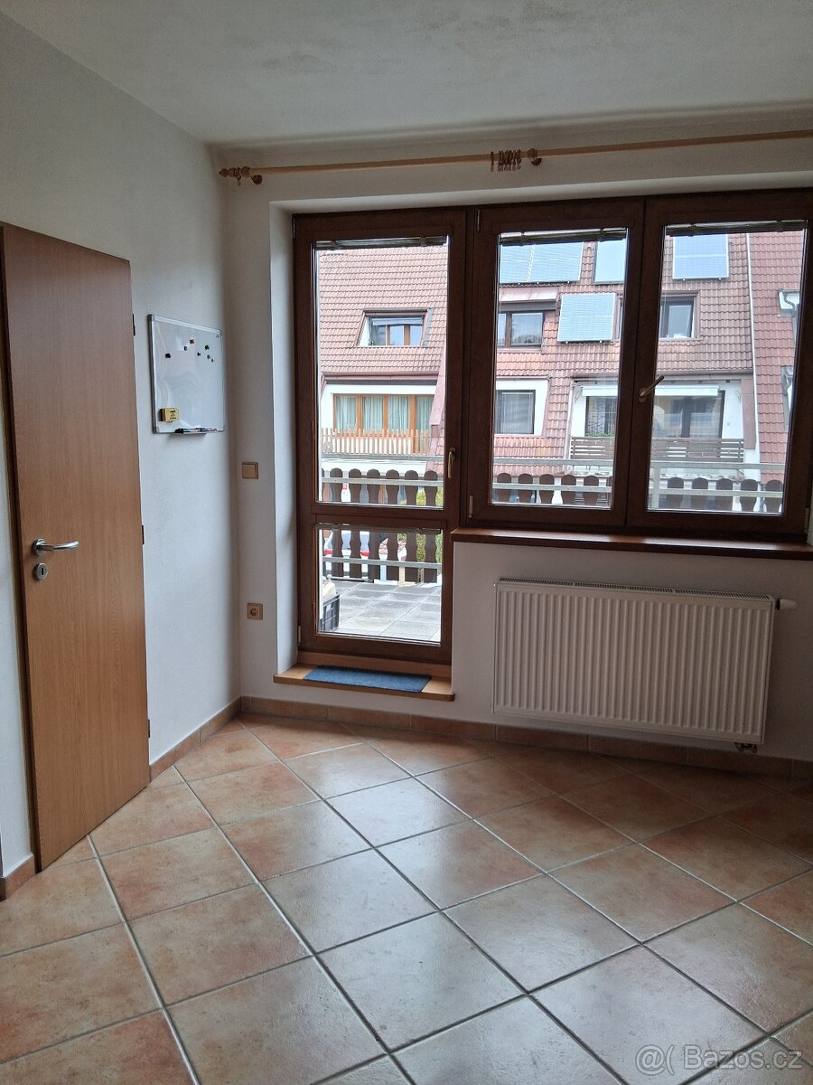 Pronájem bytu 2 + 1 - 7