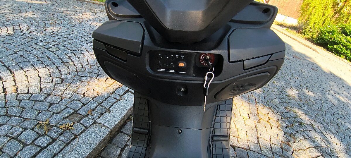 Prodám skuter 125 - 7