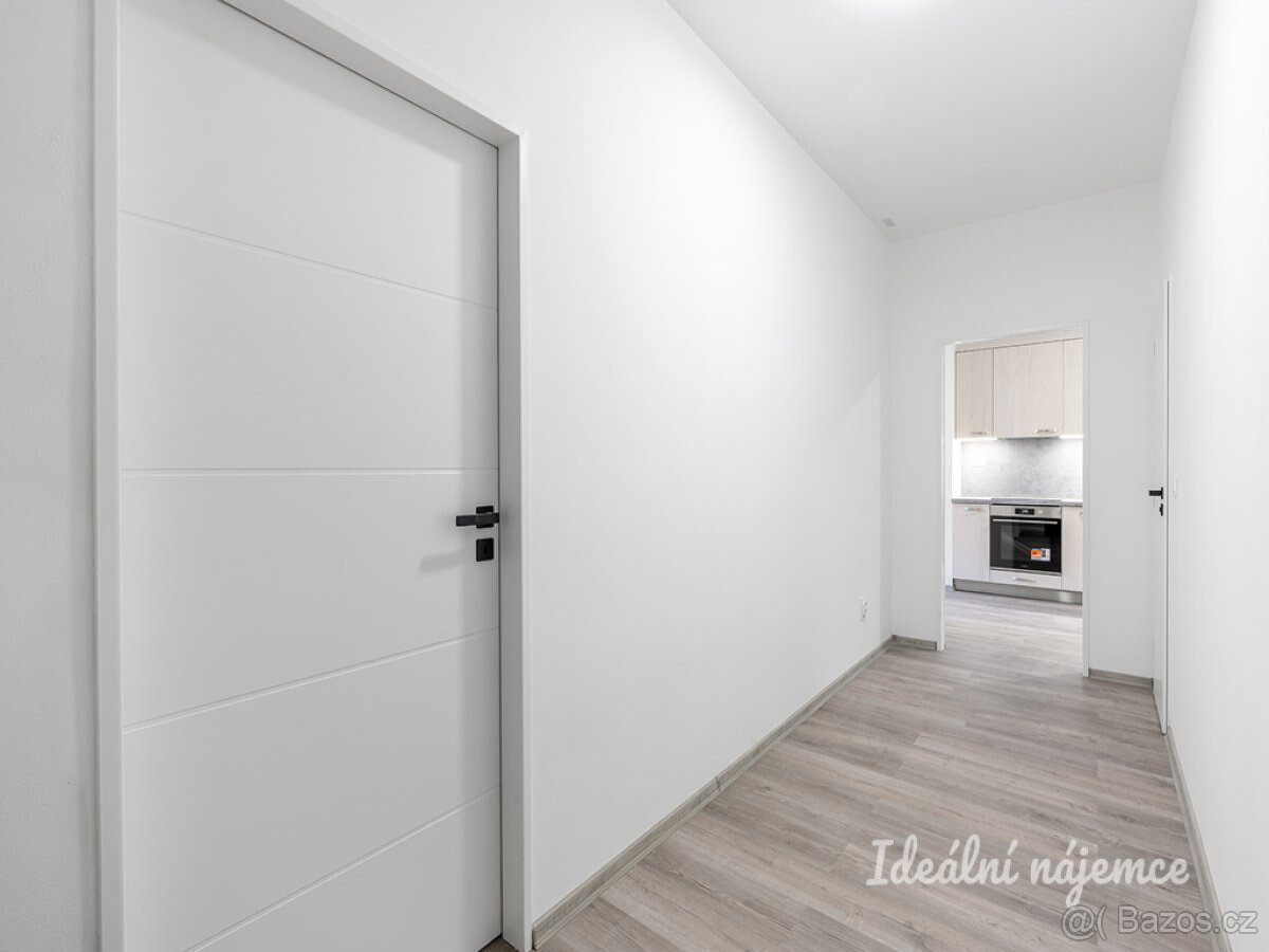 Pronájem bytu 3+kk, Nad přívozem, Braník, 28 400 Kč/měs, 83 - 7