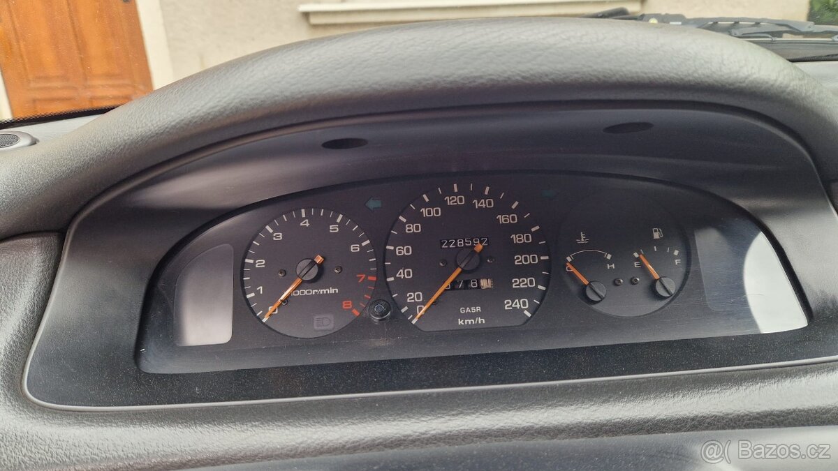 Mazda 626 - 2,5l V6 - 7