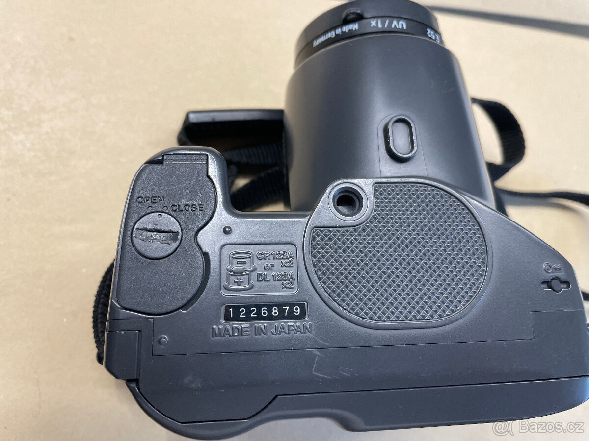 Fotoaparát na kinofilm OLYMPUS - 7