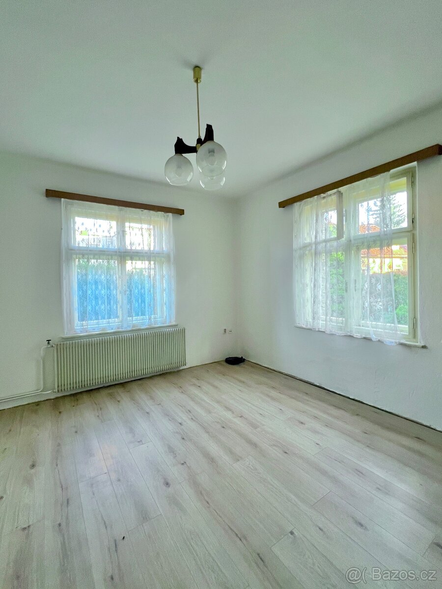 Pronájem rodinné vily se zahradou - Bakov nad Jizerou - 7