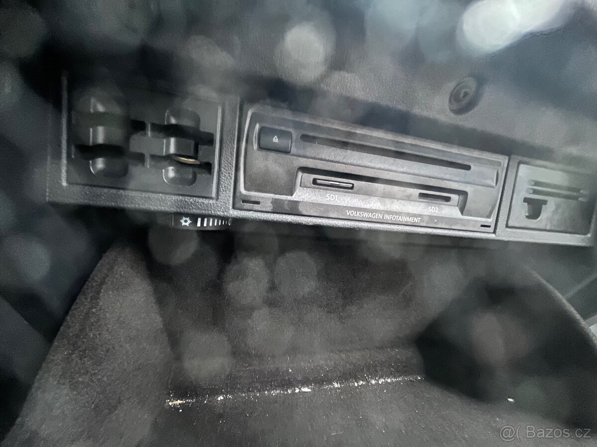 Náhradní díly VW Golf 7 stříbrný hatchback - 7