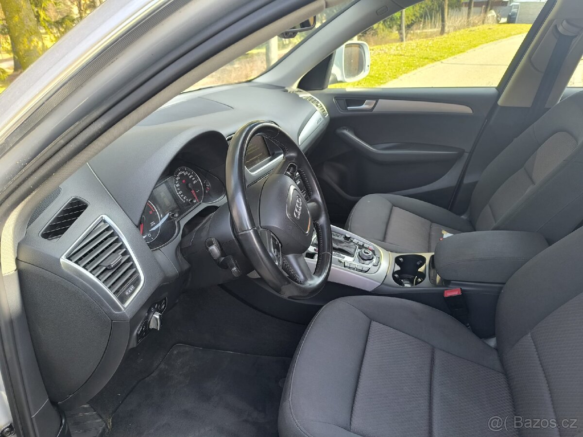 AUDI Q5 2,0 TDI QUATTRO - 7