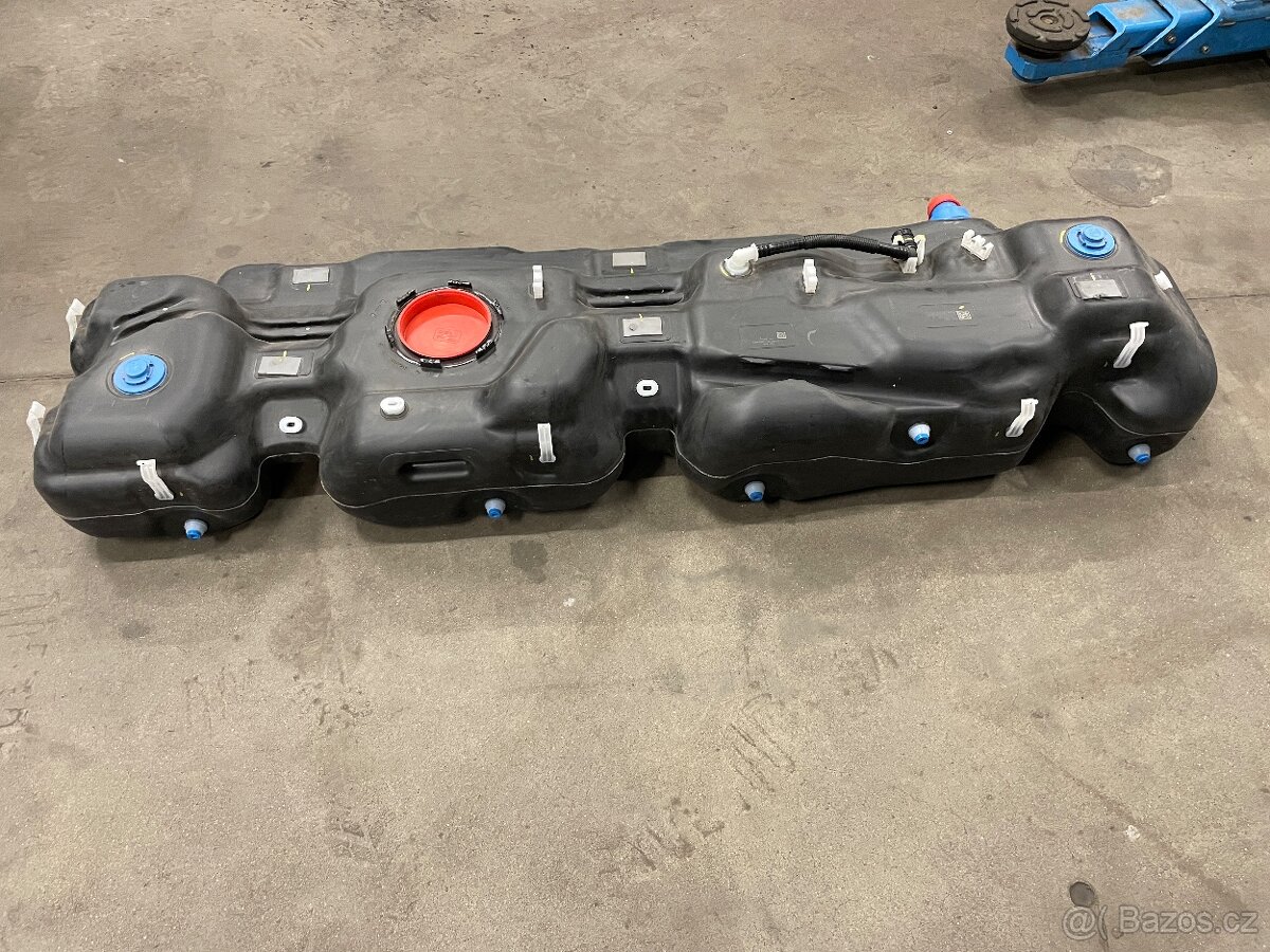 Palivová nádrž Renault Master IV - 7