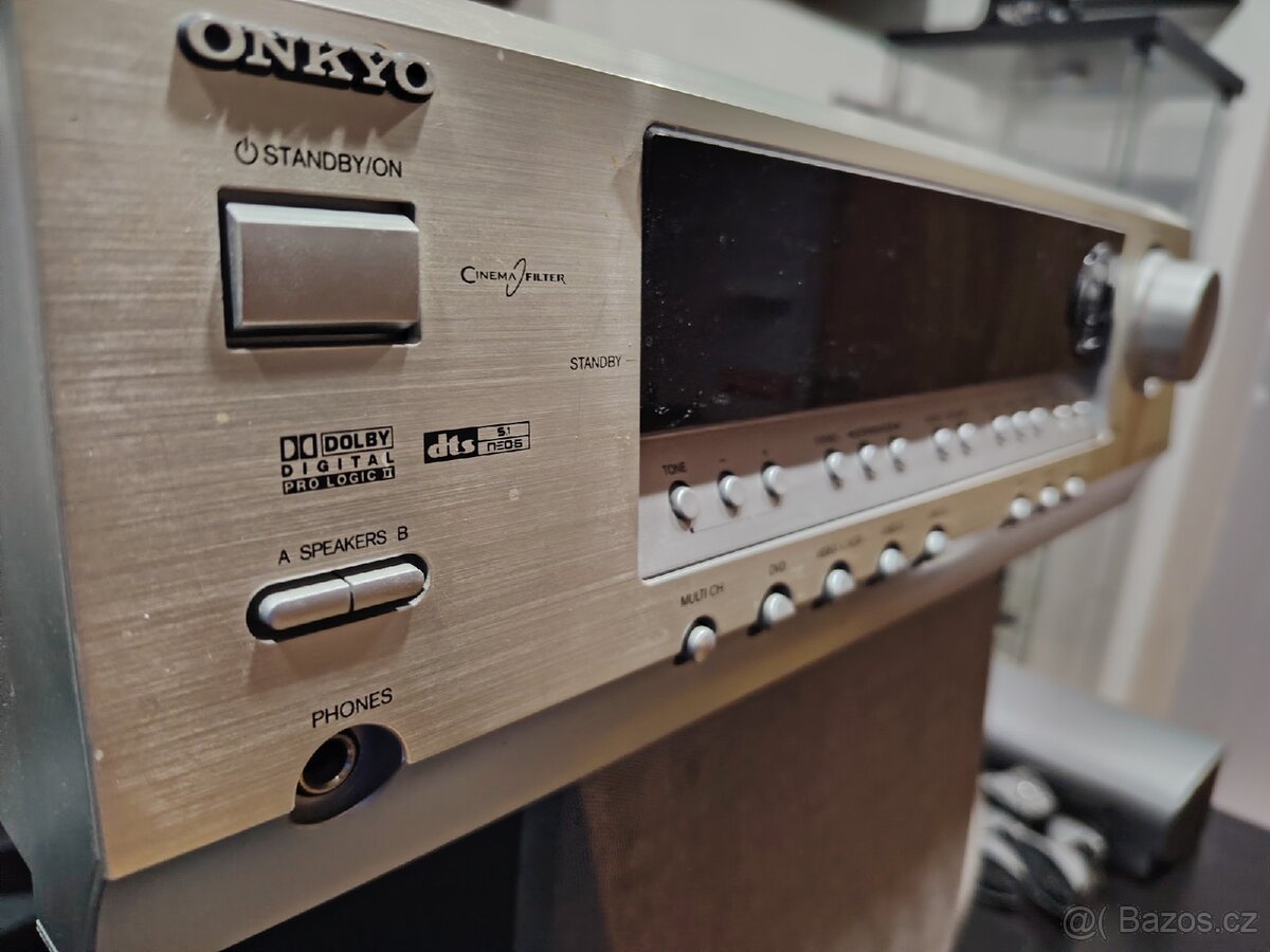 Onkyo HT-R340 - 7