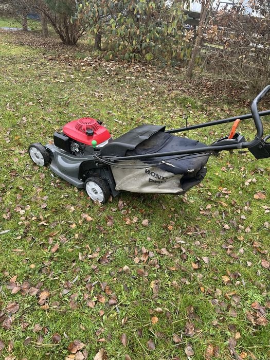 Na proděj sekačka Honda hrx537 - 7