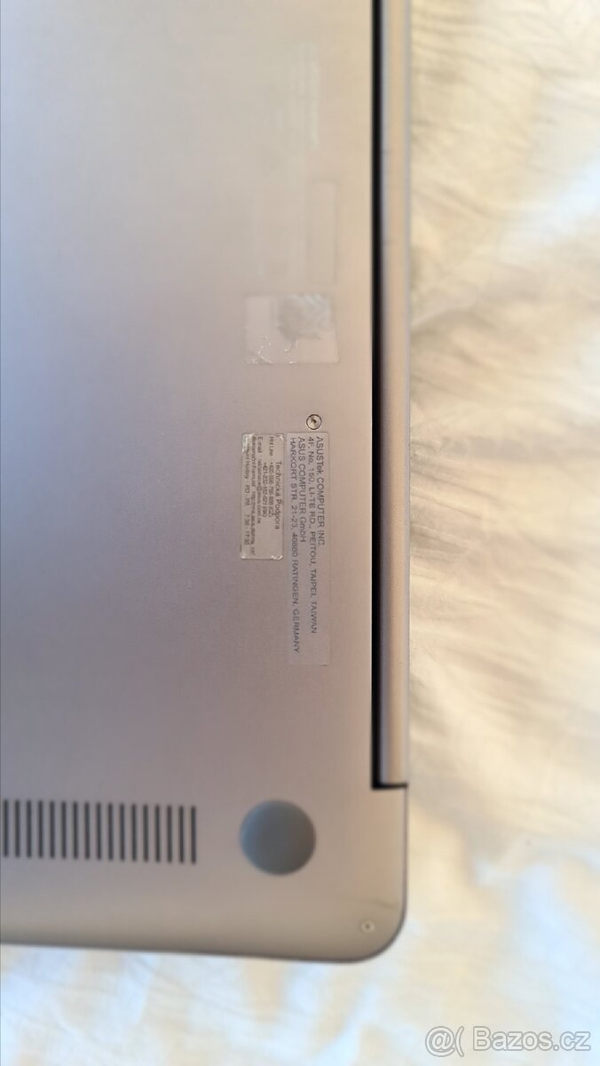 ASUS ZenBook UX510UW - 7