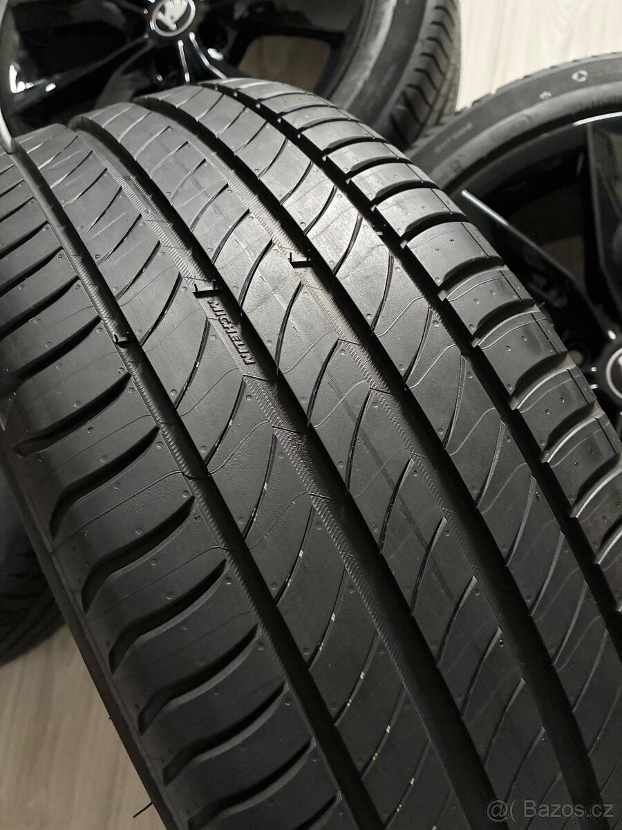 Modus 5x112 235/45/18 letní - 7