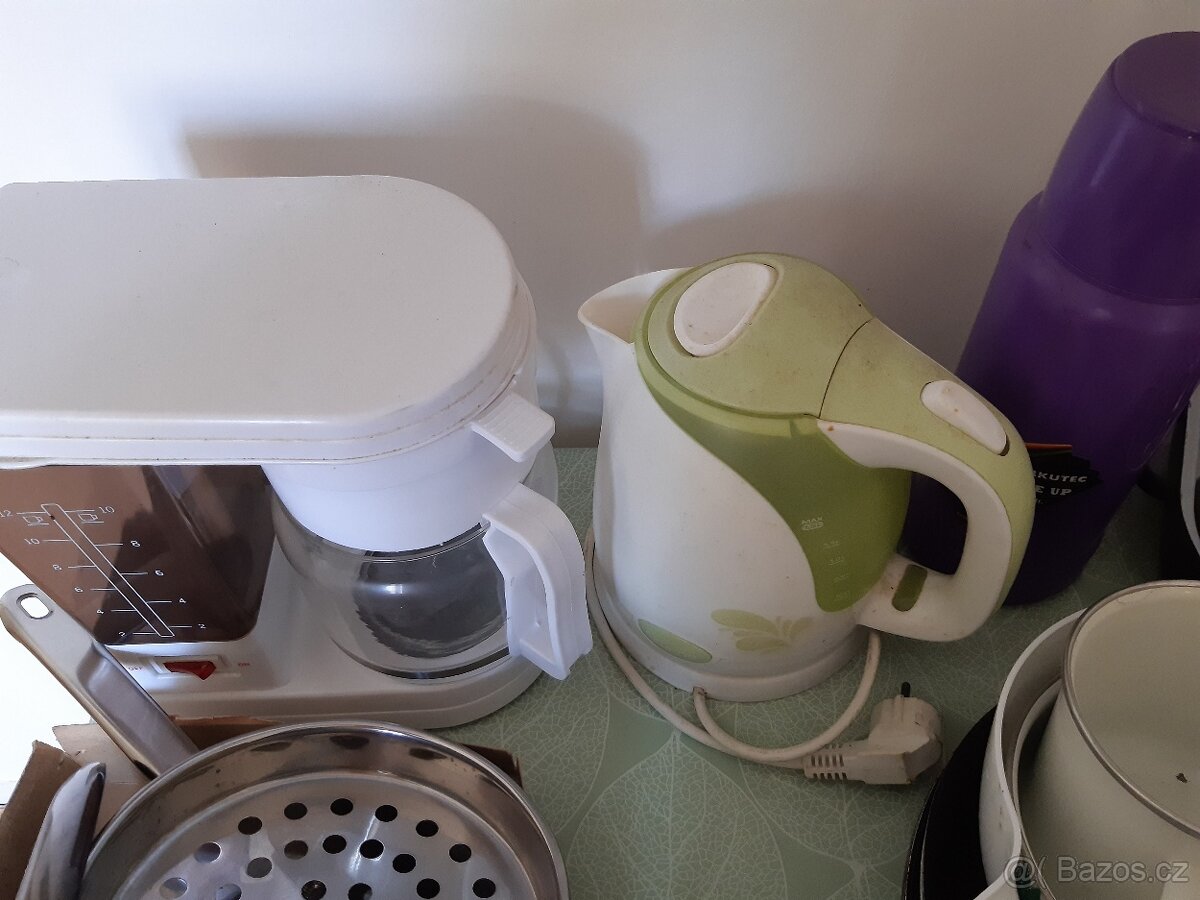 Staré nádobí, příbory, nože - 7