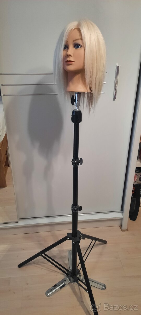 Česací hlava se stojanem - 7