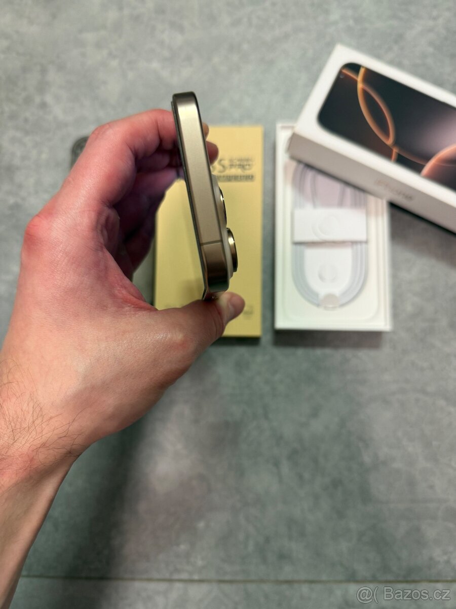 Apple iPhone 16 Pro, 128GB - 7