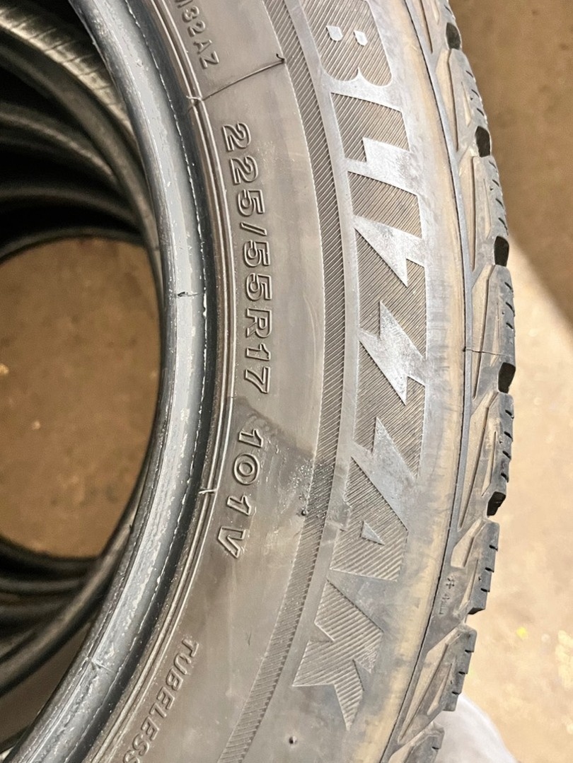 225/55 R17 101V Bridgestone - 7