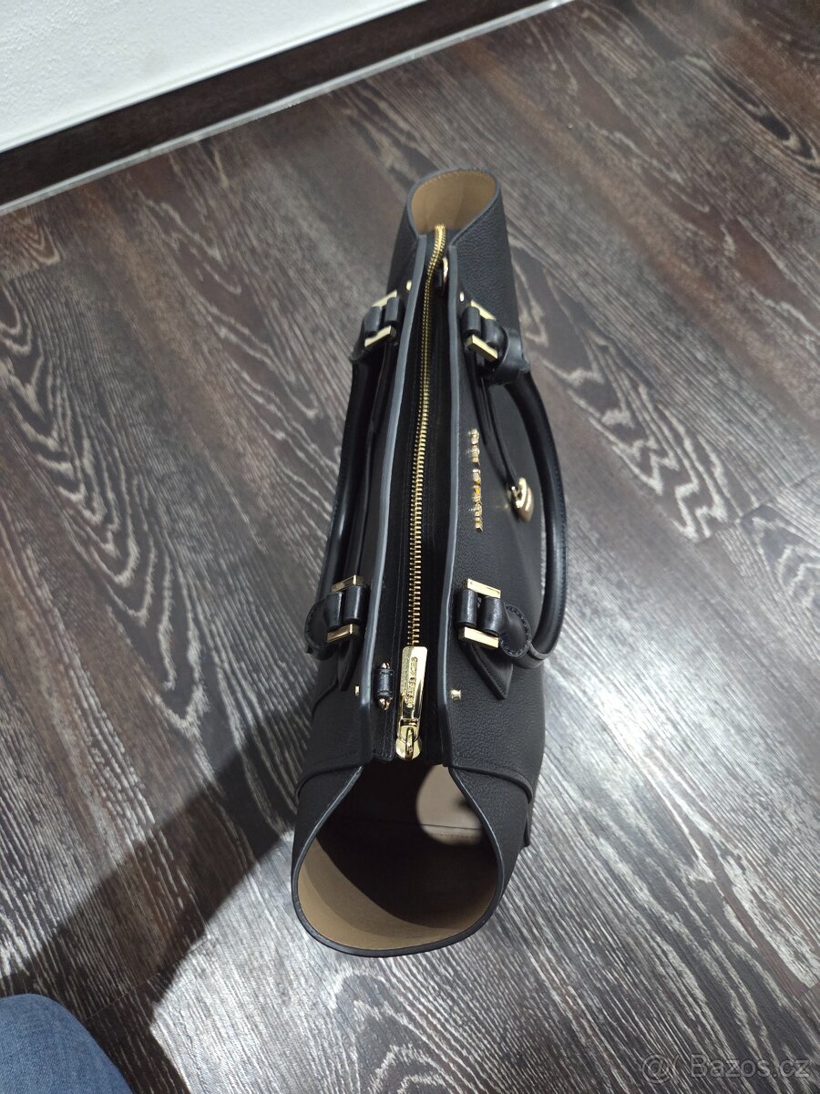 Cerna kozena kabelka Michael Kors - 7