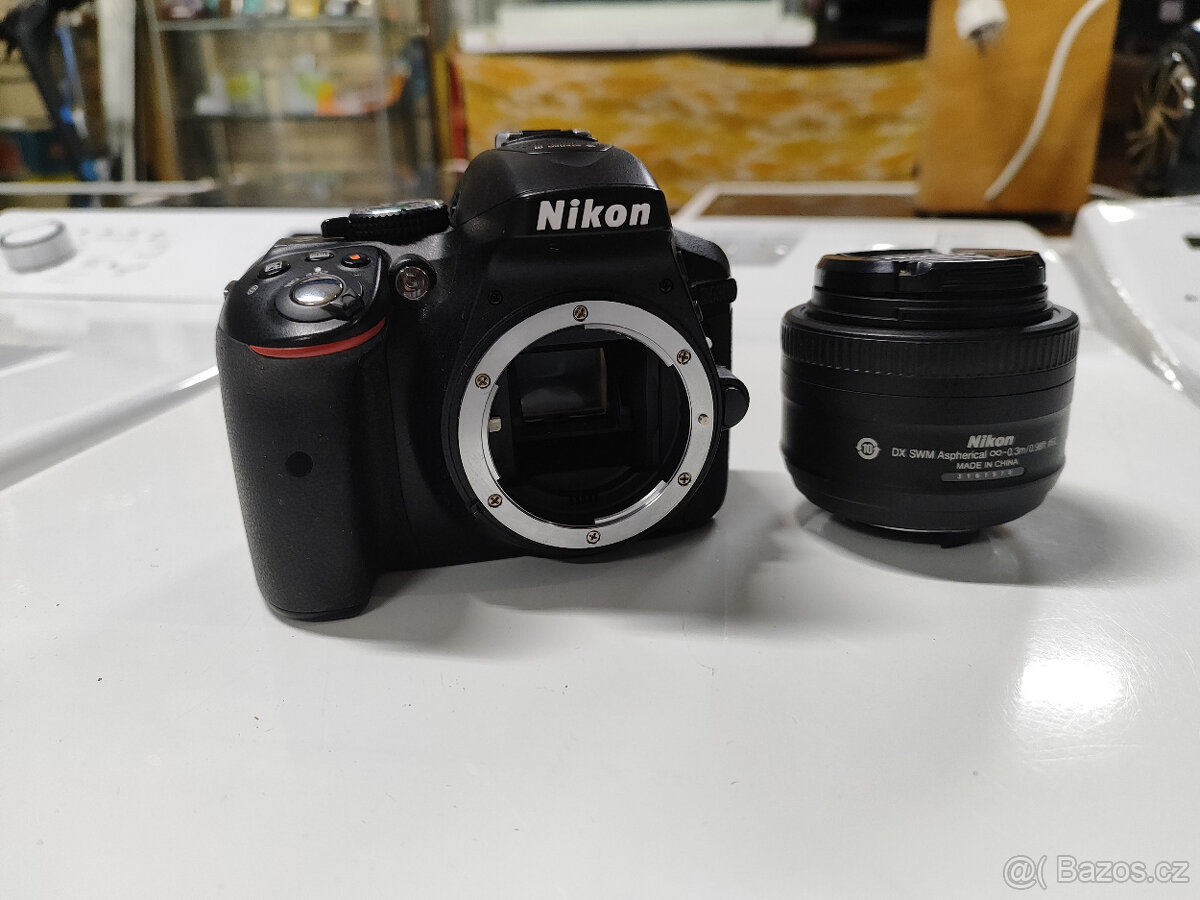 Digitální zrcadlovka NIKON D5300 + Objektiv Nikkor - 7