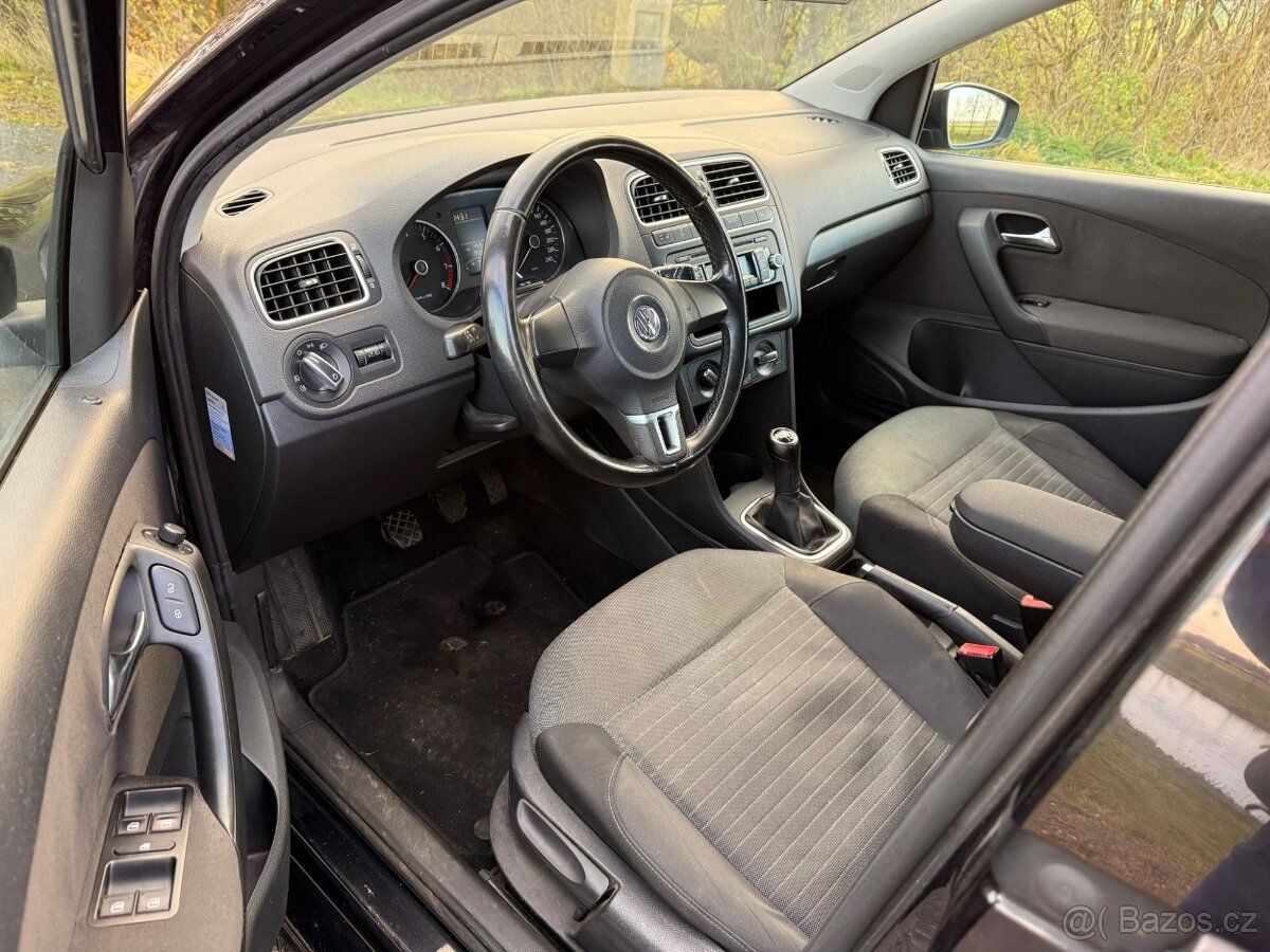 VOLKSWAGEN Polo - 7