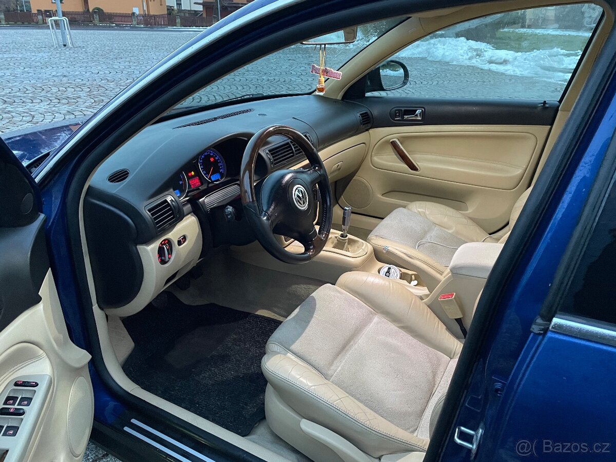 VW Passat 1.9 Tdi 4Motion - 7