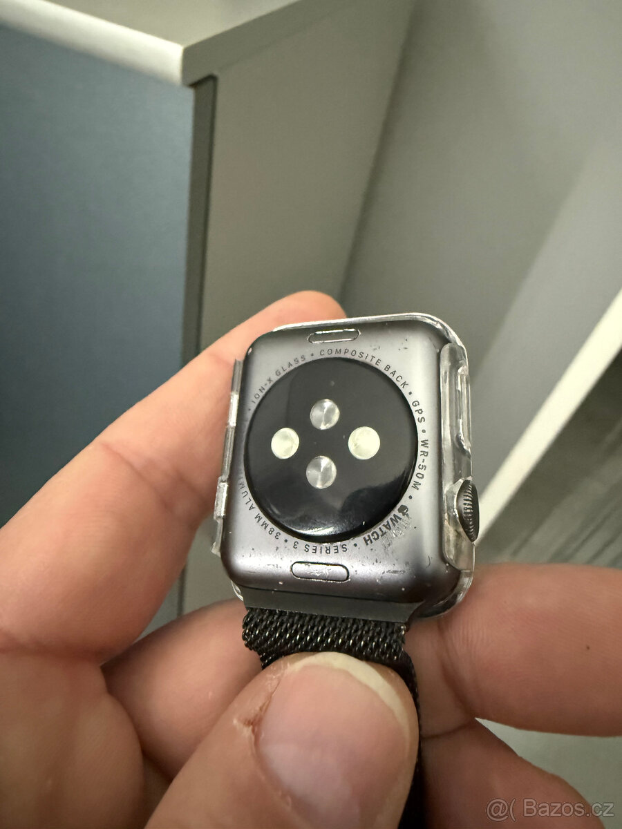 Prodám Apple Watch Series 3 - 7