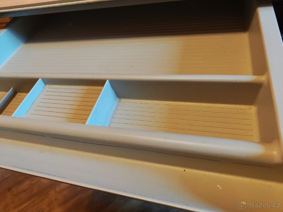 Rostoucí stul Mayer - 7