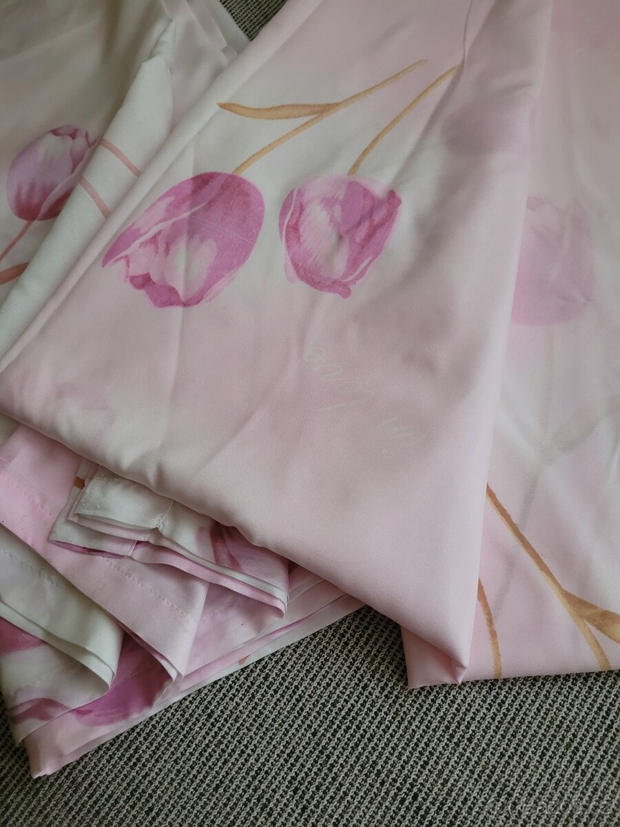 Dva růžové závěsy s tulipány - 7