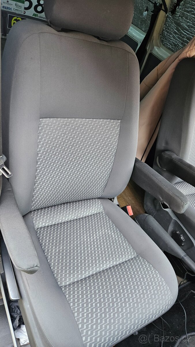Sada sedaček VW Transporter Caravelle - 7