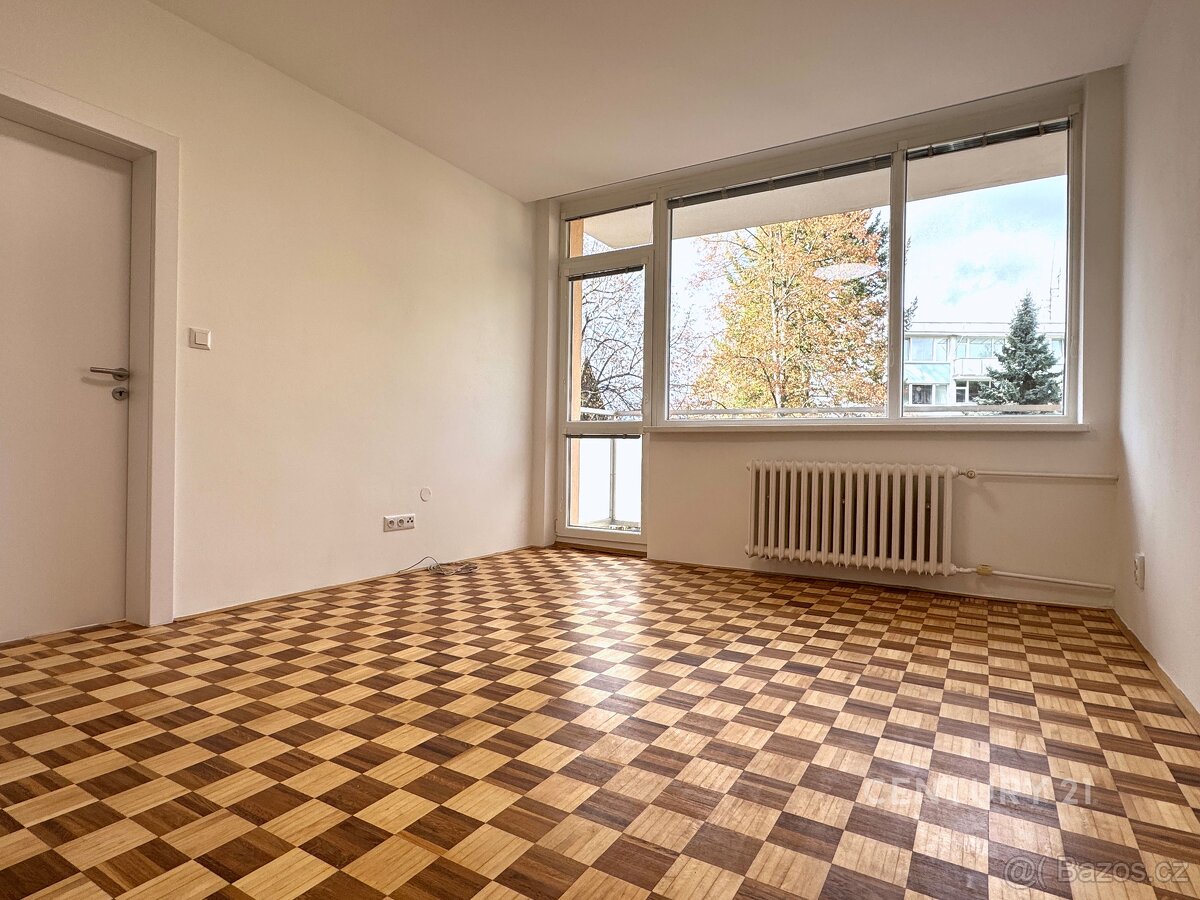 Pronájem bytu 3+1/B, po kompletní rekonstrukci, Vodňanská ul - 7