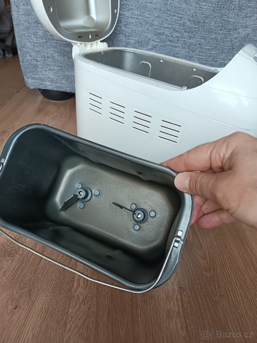 Domácí pekárna Moulinex 573901 - 7