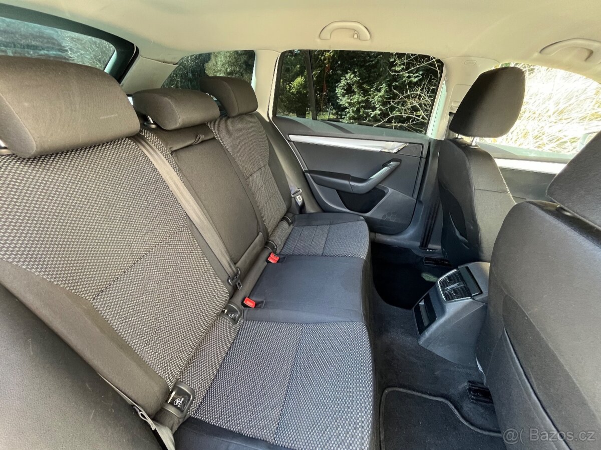 Škoda Octavia Combi III 1.6 TDI - 7