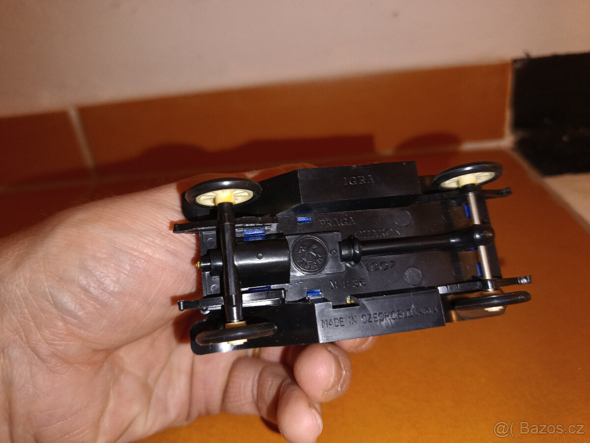 Modely autíčka igra - 7