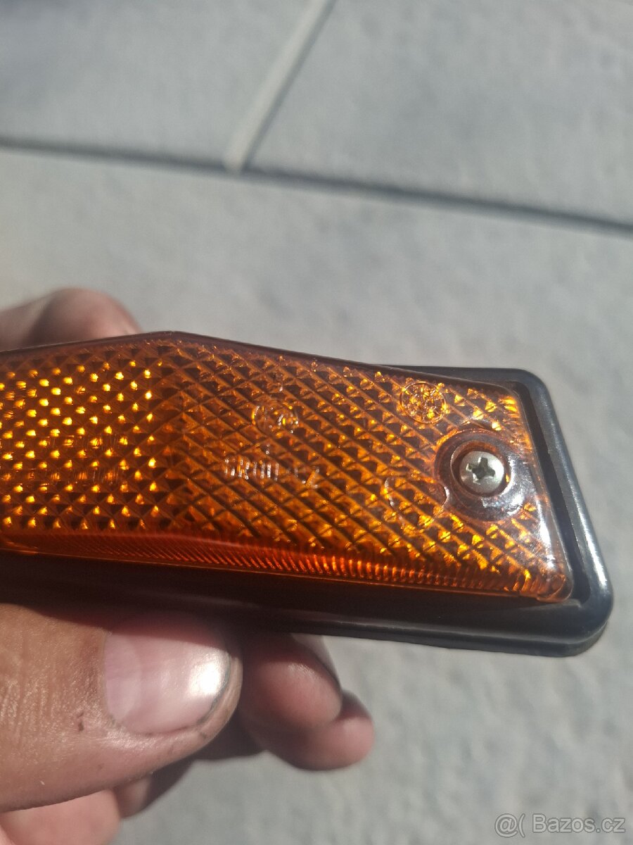 Nový boční blinkr Fiat 125 P - 7