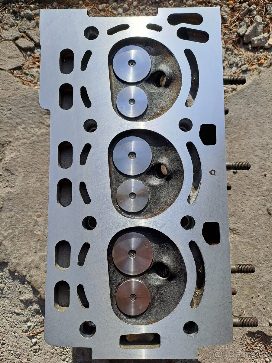 Rovnání hlav motorů generální opravy - 7