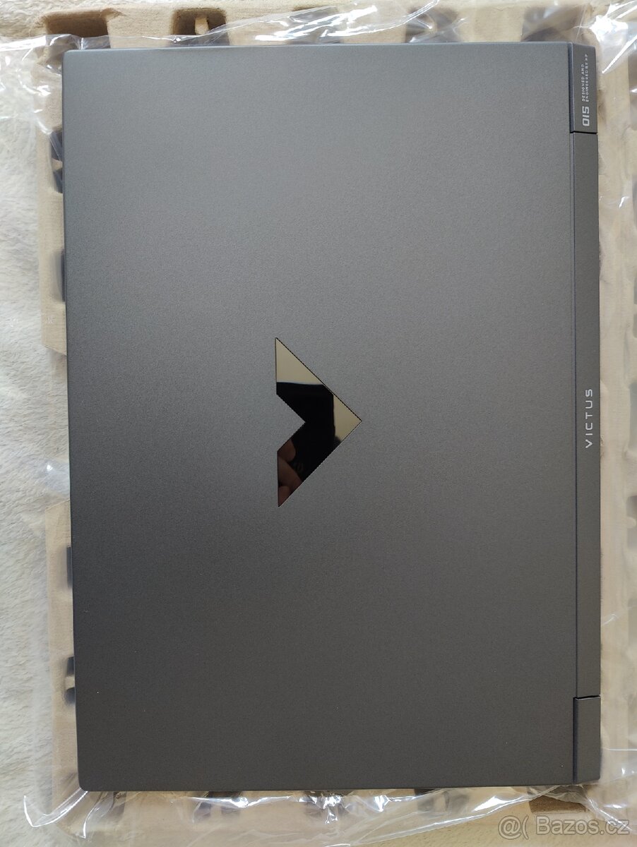 Herní notebook HP victus nový. - 7