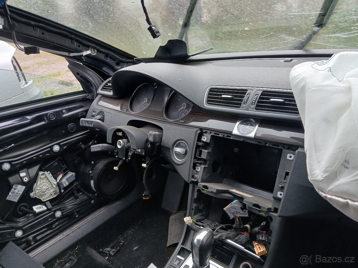 VW Passat CC 2.0TDI prodám dily LC9X - 7