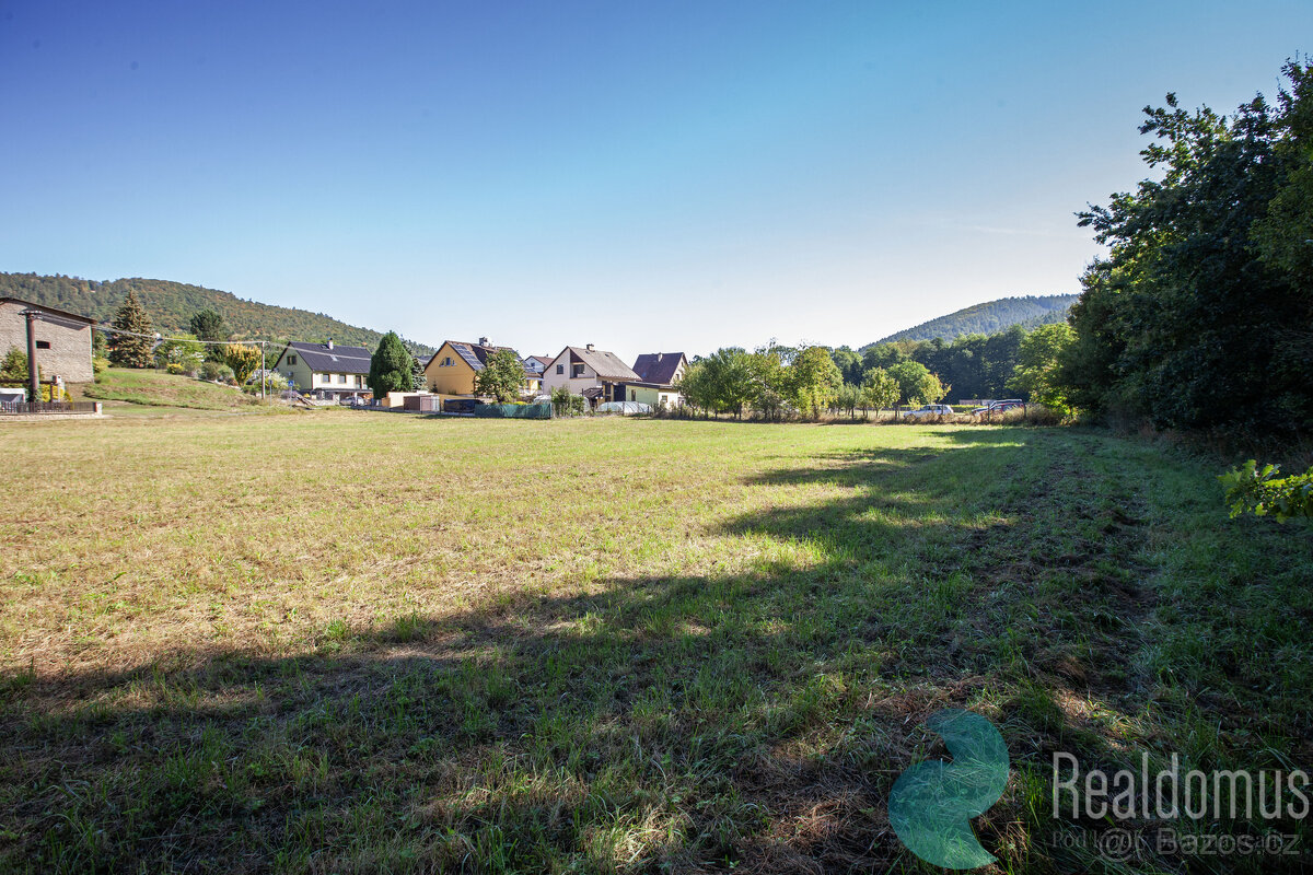 Prodej stavebního pozemku 2 031 m² Lesnice - 7