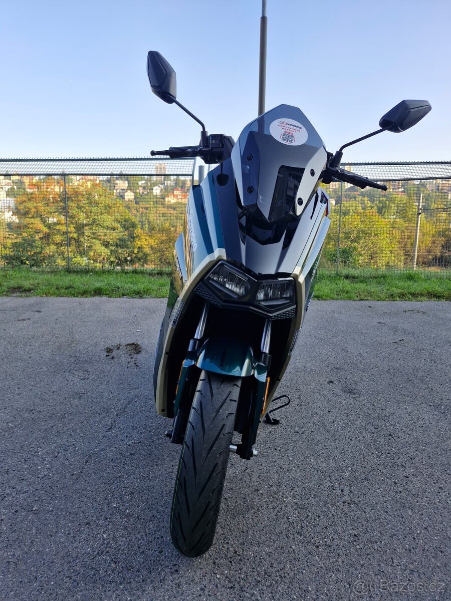 Horwin SK3 plus - předváděcí skútr - 7