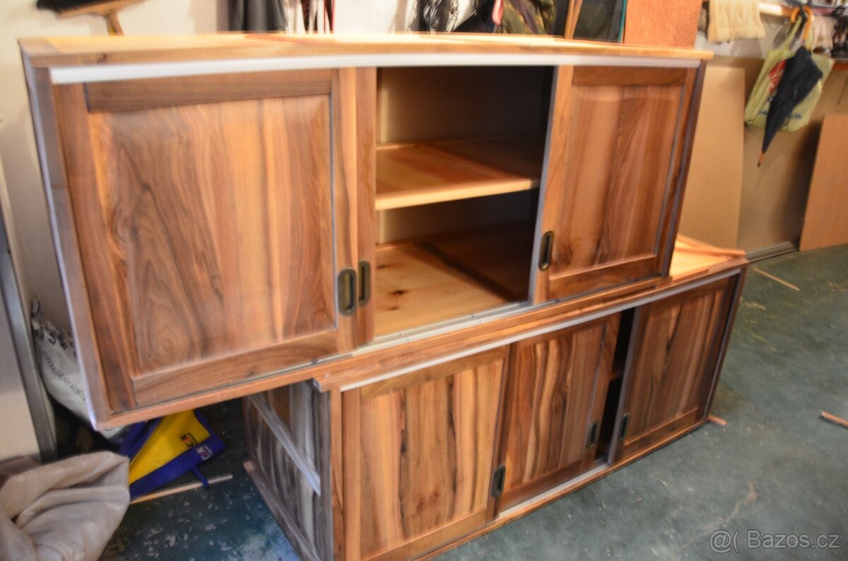 skříně s nástavci, masiv ořech - 7