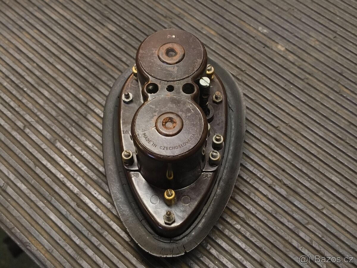 Spínací skříňka Jawa 250 pérák 11 350 18 Ogar 12 500 OHC - 7