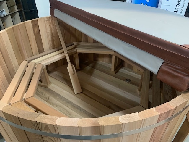 kád z cedrového dřeva hezká - 7