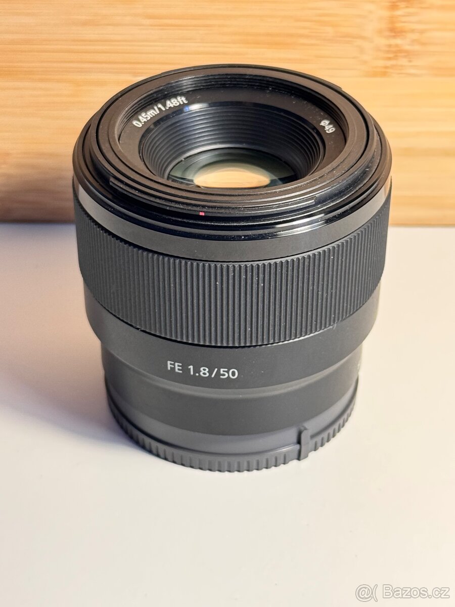 Sony Alpha A7 + objektivy, blesk, brašna, stativ - 7