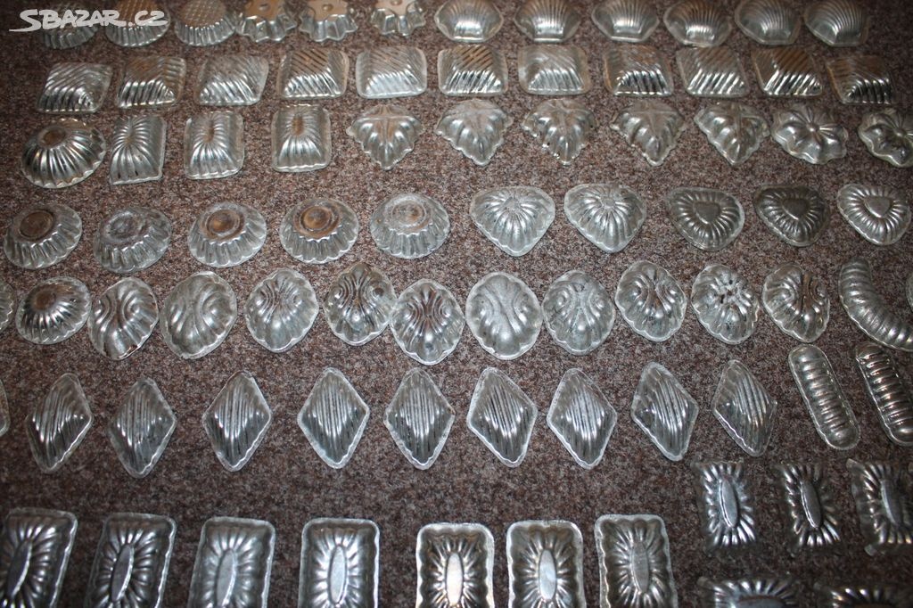 č.1 - Formičky na pečení cukroví 118 kusů - doprava v ceně - 7