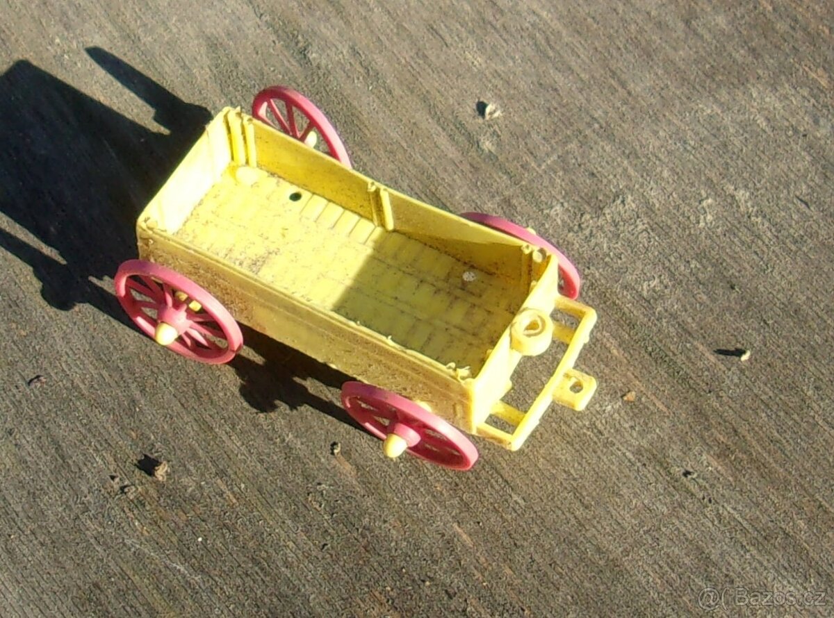 Neúplné retro hračky - 7