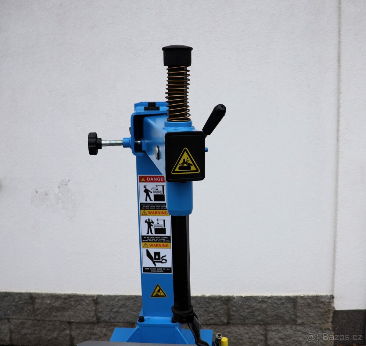 Zouvačka pneumatik poloautomatická - 7